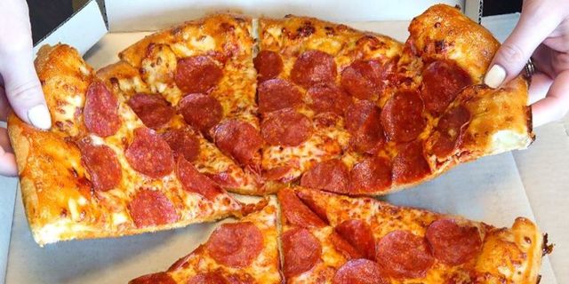 Medium Pizza Size: Finding the Goldilocks of Pizzas